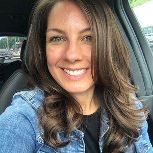 Meet your Posher, Corissa